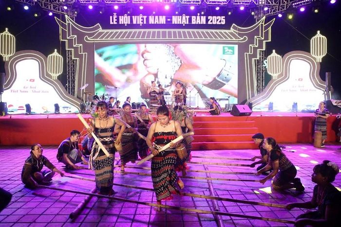 Lễ hội Việt Nam – Nhật Bản mang đến những sắc màu văn hóa đặc trưng cùng chuỗi hoạt động giao lưu nghệ thuật, giải trí và trải nghiệm hấp dẫn