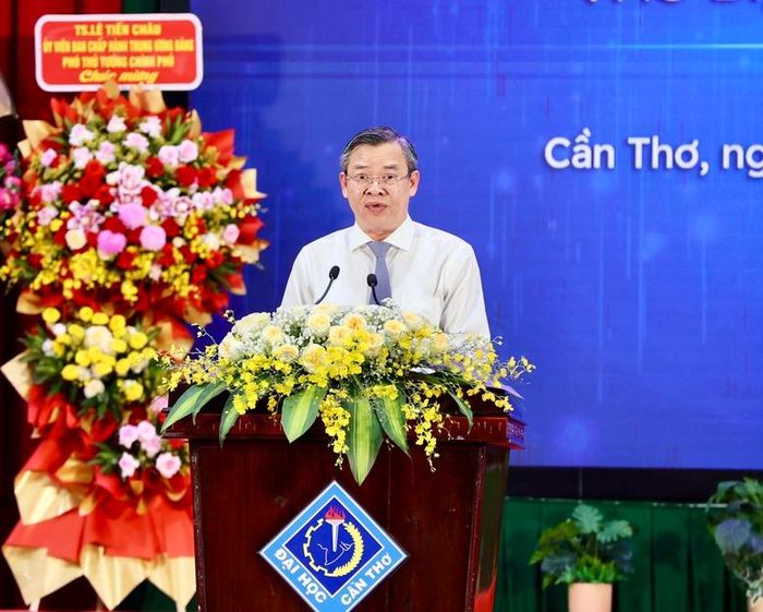 Đồng chí Trương Cảnh Tuyên, Chủ tịch UBND TP. Cần Thơ phát biểu tại buổi lễ - Ảnh: VGP/Thu Sa