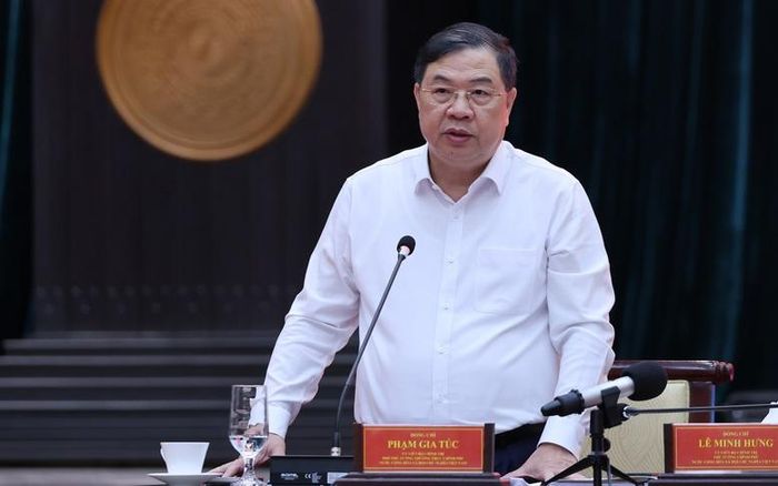 Đồng chí Phạm Gia Túc, Ủy viên Bộ Chính trị, Phó Thủ tướng Thường trực Chính phủ phát biểu - Ảnh: VGP/Phương Nguyên