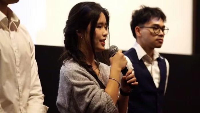 Đại diện phim “Hà Nội 5 giác quan” giao lưu cùng khán giả.
