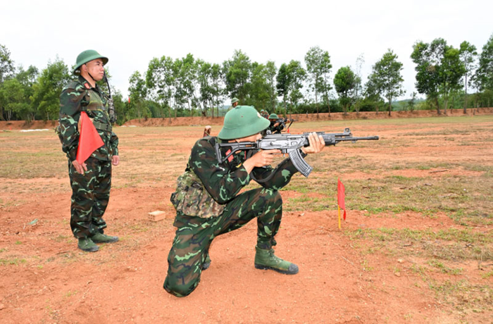 Đại đội 11, Tiểu đoàn 6, Trung đoàn 24 (Sư đoàn 10) huấn luyện chiến sĩ mới năm 2026 đạt giỏi “3 tiếng nổ”.