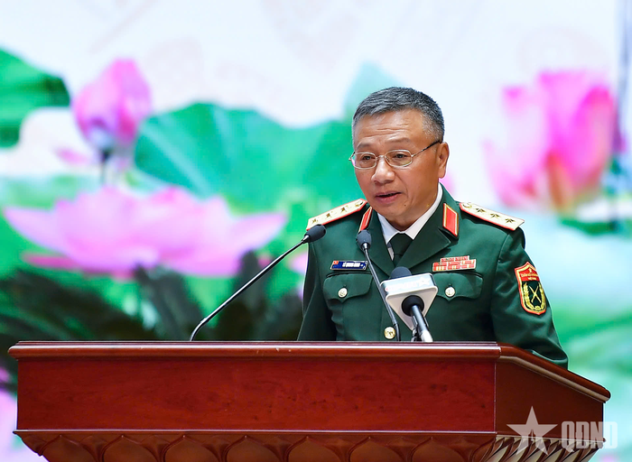 Thượng tướng Lê Quang Minh, Phó chủ nhiệm Tổng cục Chính trị, Chủ tịch Hội đồng Giải thưởng Lao động sáng tạo trong Công đoàn Quân đội lần thứ I phát biểu tiếp thu ý kiến chỉ đạo và cảm ơn Đại tướng Phan Văn Giang.
