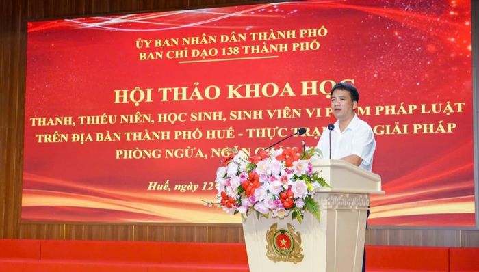 Ông Trần Hữu Thùy Giang, Phó Chủ tịch UBND TP Huế, Trưởng Ban Chỉ đạo 138 thành phố phát biểu tại hội thảo.