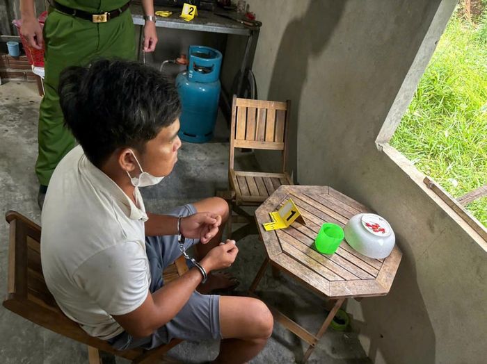 Đối tượng Tuận bị bắt giữ.