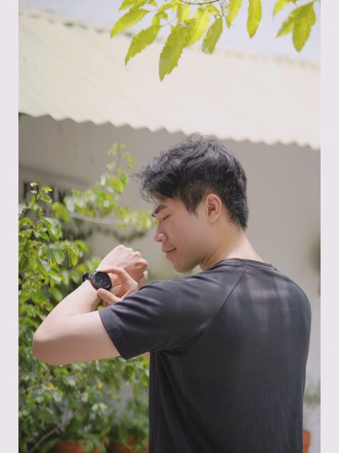 "Điều quan trọng nhất không phải là chúng ta đi nhanh đến đâu, mà là vẫn giữ được niềm tin để tiếp tục bước đi trên con đường mình đã chọn", Phan Thế Anh chia sẻ.