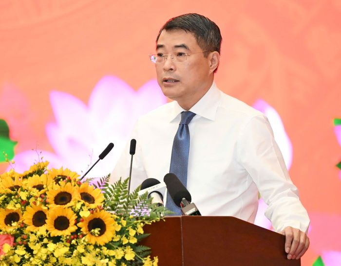  Thủ tướng Lê Minh Hưng phát động phong trào thi đua "Quyết tâm thực hiện thắng lợi mục tiêu tăng trưởng bền vững 2 con số". Ảnh: VIỆT DŨNG 