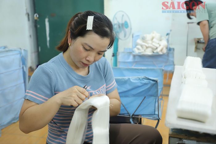  Phần lớn sản phẩm dâu tằm tơ của Nam Ban Lâm Hà được xuất đi các thị trường châu Á. Ảnh: ĐOÀN KIÊN 