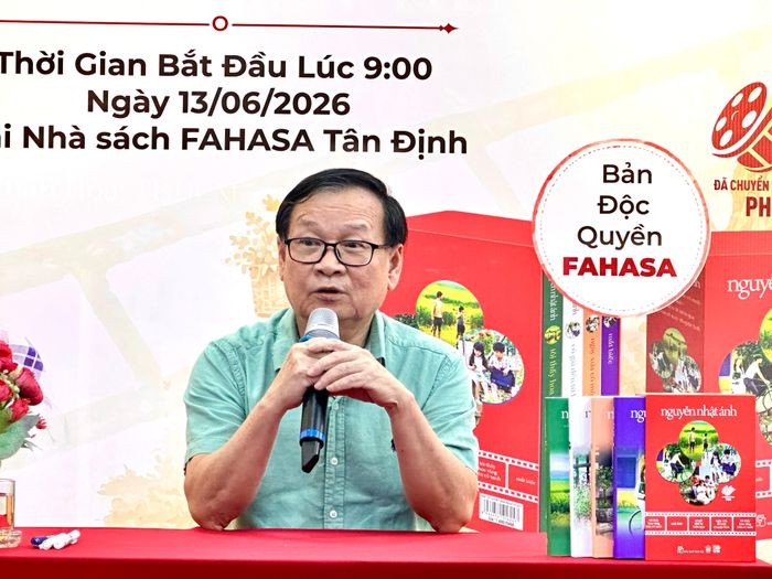  Nhà văn Nguyễn Nhật Ánh được xem là người bạn tuổi thơ của nhiều thế hệ. Ảnh: HỒ SƠN 