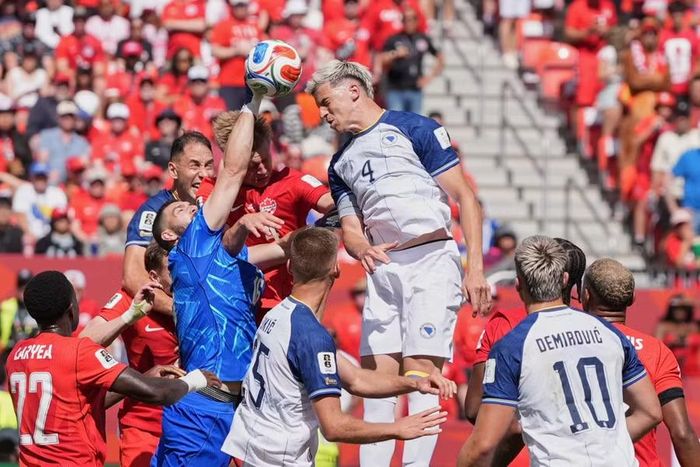 Canada hòa Bosnia-Herzegovina 1-1 ở trận ra quân bảng B World Cup 2026 hôm 13/6 (giờ Hà Nội).