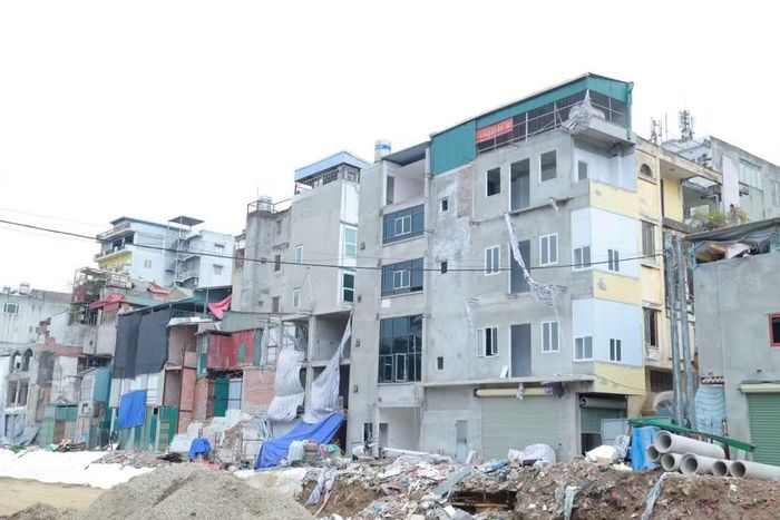 Thời gian và tiến độ thực hiện trong giai đoạn năm 2026-2029, công tác giải phóng mặt bằng phấn đấu hoàn thành chậm nhất trước ngày 30/8/2026.