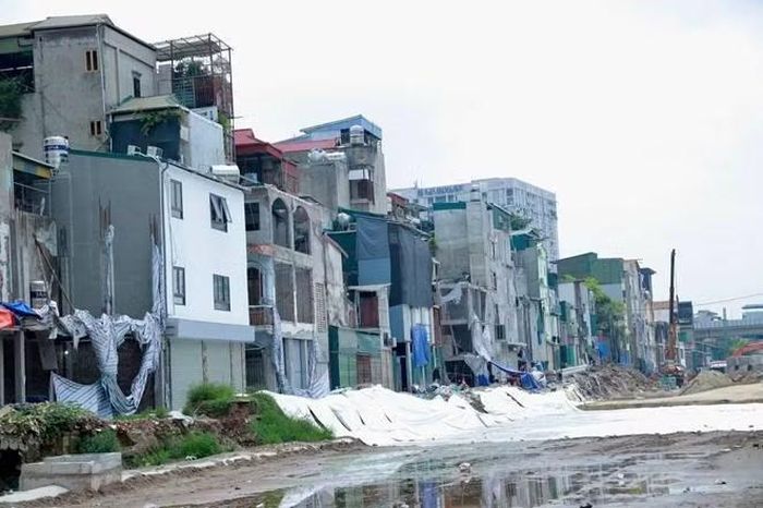 Thành phố đảm bảo hệ thống hạ tầng tại khu tái định cư đều đã được chuẩn bị và đầu tư đồng bộ, điều kiện sống tại nơi ở mới sẽ bằng hoặc tốt hơn nơi ở cũ.