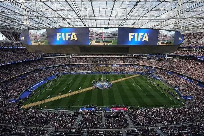 Lễ khai mạc dành cho nước chủ nhà Mỹ diễn ra sáng 13/6 (giờ Hà Nội) tại Los Angeles Stadium ở Inglewood, bang California. Đây cũng là chặng cuối trong chuỗi lễ khai mạc tại đã diễn ra tại Mexico và Canada trước đó.