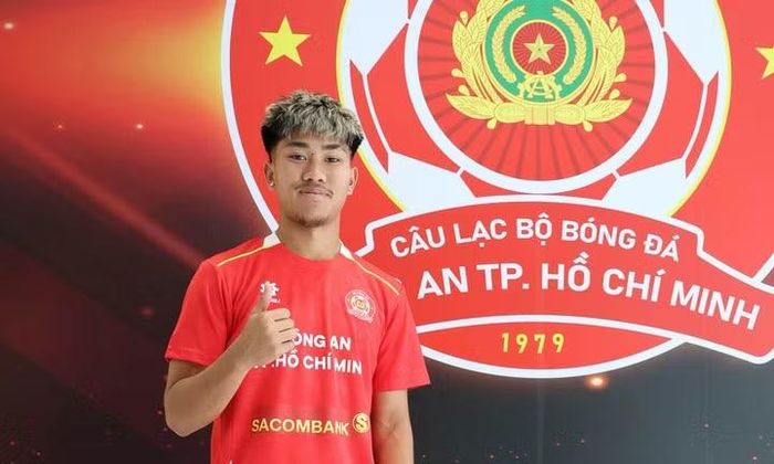 Trong một diễn biến khác, cầu thủ Việt kiều Ngô Đăng Khoa đã có quốc tịch Việt Nam.