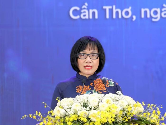 Thứ trưởng Bộ Tư pháp Đặng Hoàng Oanh phát biểu tại buổi lễ.