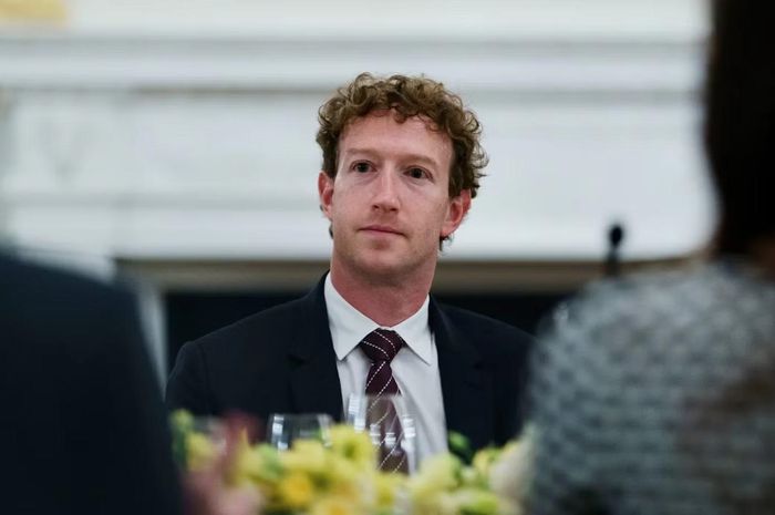 Mark Zuckerberg có thể bốc hơi hàng tỷ USD theo nhịp biến động của cổ phiếu Meta.