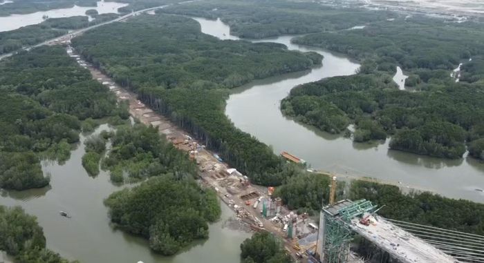 Đường dẫn vào nhịp cầu Phước An phía TP Đồng Nai vẫn chưa có dấu hiệu xây dựng