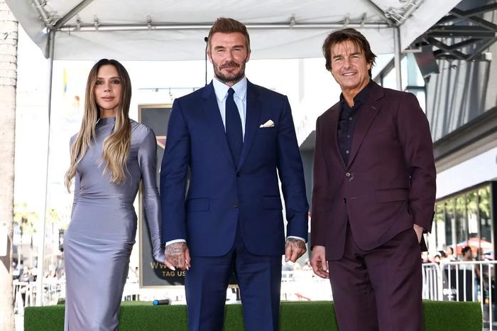 Victoria và Tom Cruise là hai người phát biểu vinh danh David trong buổi lễ. Ảnh: Shutterstock.