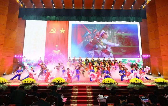 Tiết mục nghệ thuật đặc sắc tại chương trình.