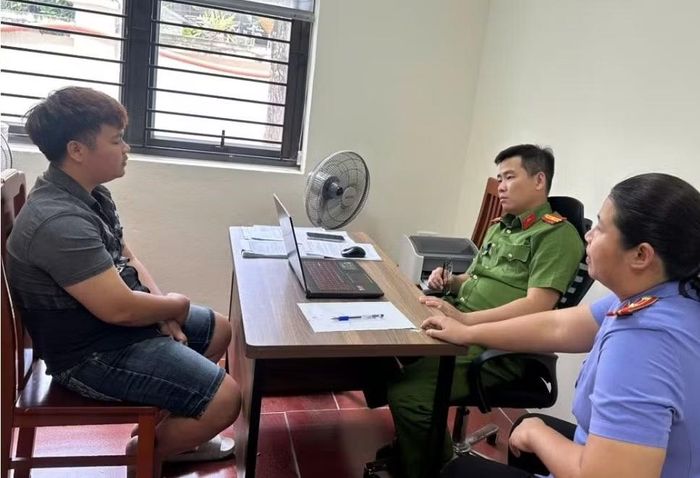 Công an làm việc với tài xế Lê Duy Lâm.