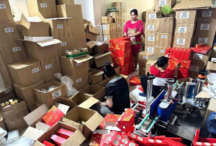 Công đoạn đóng gói, bao bì để bán ra thị trường. Ảnh: CACC