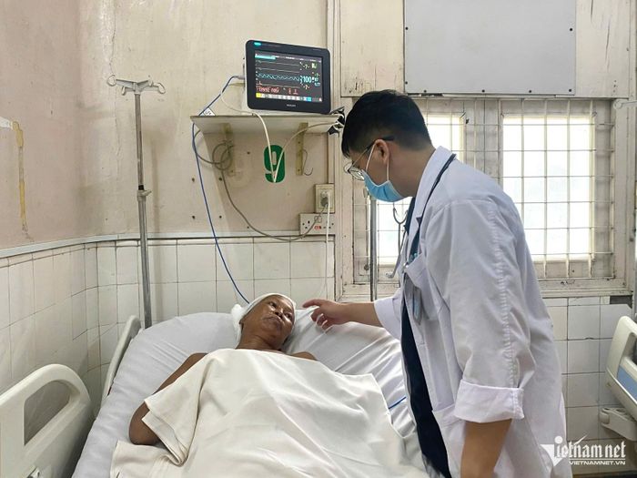 Theo bác sĩ, bệnh tình của bà Thu có thể chữa khỏi nhưng phải điều trị lâu dài