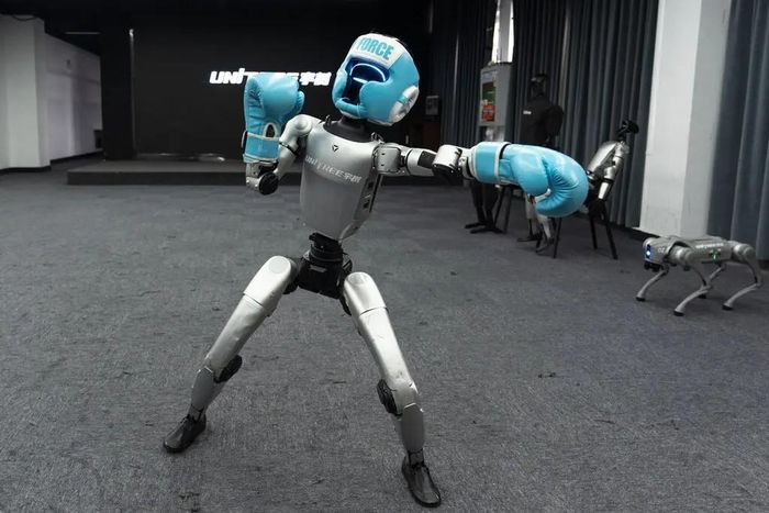 Robot hình người của Trung Quốc vẫn dựa vào phần mềm mô phỏng của Nvidia. Ảnh: NYT