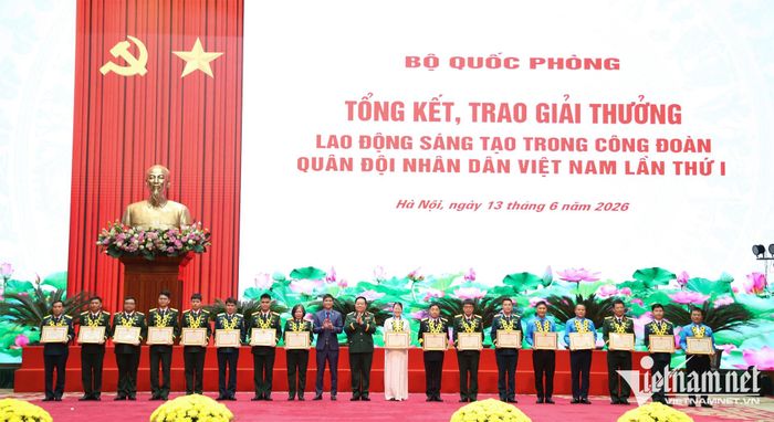 99 công trình được trao chứng nhận của Chủ nhiệm Tổng cục Chính trị QĐND Việt Nam