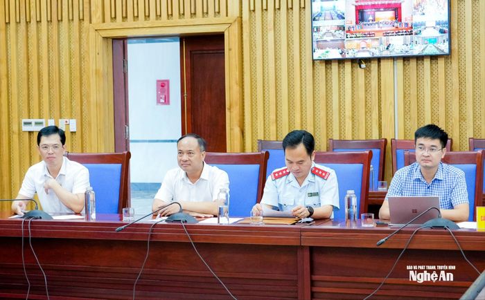 Các đại biểu dự lễ phát động tại điểm cầu tỉnh Nghệ An. Ảnh: Phạm Bằng