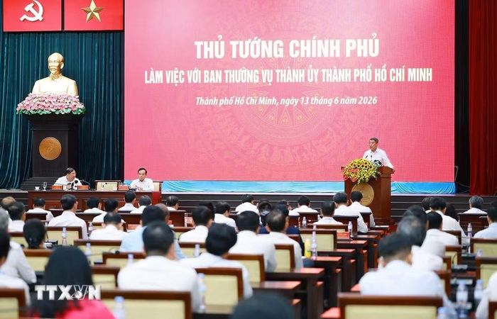 Thủ tướng Lê Minh Hưng kết luận buổi làm việc với Ban Thường vụ Thành ủy Thành phố Hồ Chí Minh. (Ảnh: Dương Giang/TTXVN)