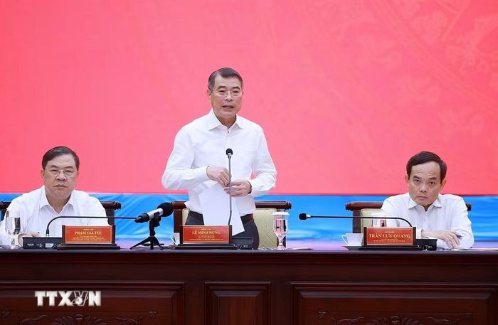 Thủ tướng Lê Minh Hưng làm việc với Ban Thường vụ Thành ủy Thành phố Hồ Chí Minh. (Ảnh: Dương Giang/TTXVN)