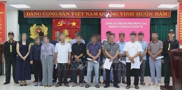 Các bị can bị khởi tố để điều tra. Ảnh: TTXVN phát