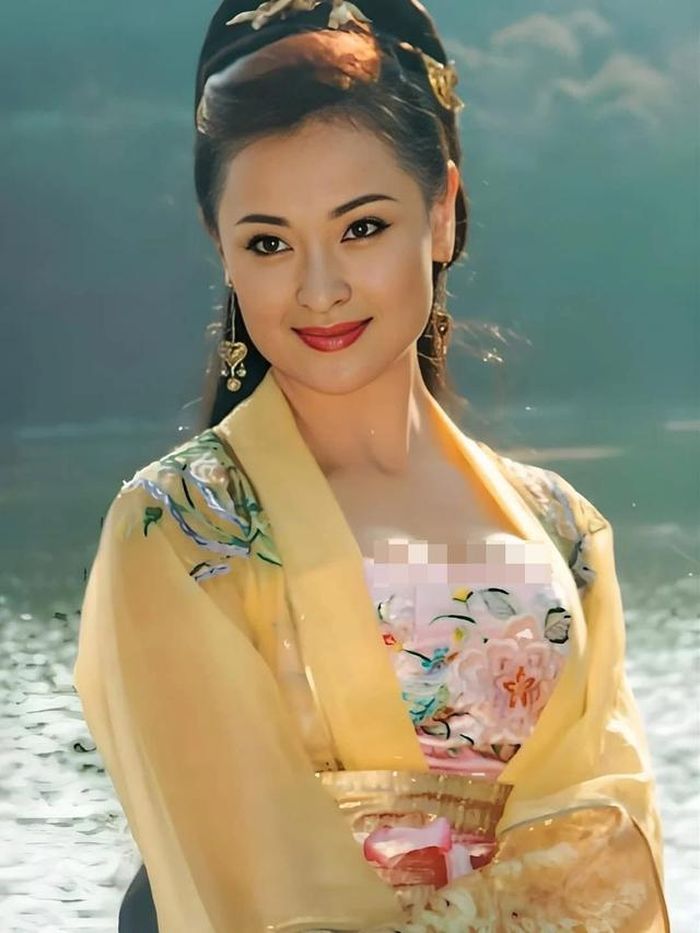 Vương Lộ Dao là mỹ nhân gợi cảm nhất "Thiên long bát bộ".