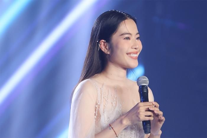 Một bộ phận khán giả tỏ ra hoài nghi về khả năng tiến xa của Nam Em ở cuộc thi nhan sắc lần này, đặc biệt là sau những ồn ào đời tư.