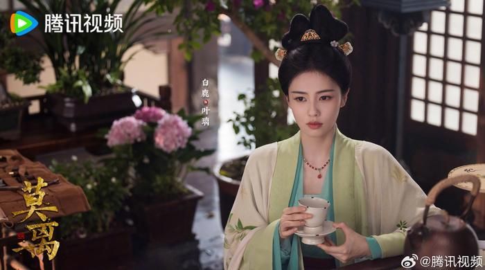Không chỉ nội dung tác phẩm, Bạch Lộc cũng trở thành tâm điểm bàn luận trong thời gian gần đây.