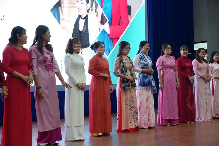 Các học viên thực hành tại chương trình.