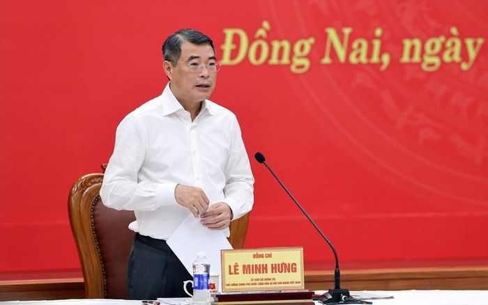 Thủ tướng chỉ đạo Đồng Nai hoàn tất dứt điểm giải phóng mặt bằng các khu vực còn vướng mắc; bảo đảm bàn giao đủ mặt bằng cho tất cả hạng mục còn lại - Ảnh: VGP/Phương Nguyên