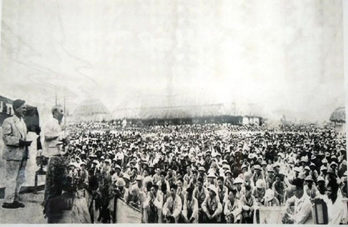 Bác Hồ nói chuyện với các tầng lớp nhân dân Thanh Hóa ngày 13/6/1957. Ảnh: Bộ tư lệnh Lăng Chủ tịch Hồ Chí Minh