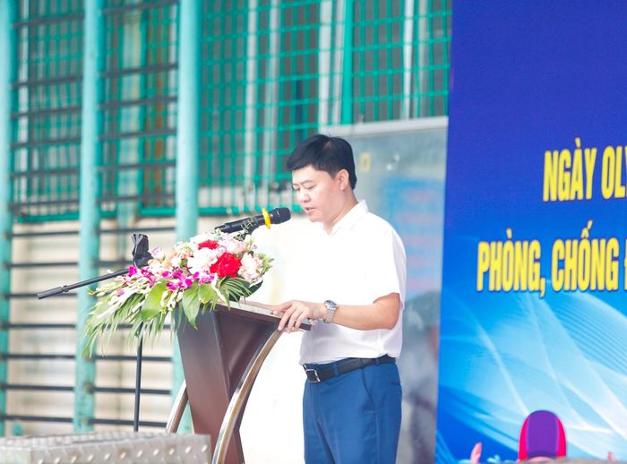 Phó Giám đốc Sở Văn hóa, Thể thao và Du lịch Nguyễn Duy Tự phát biểu tại lễ khai mạc.