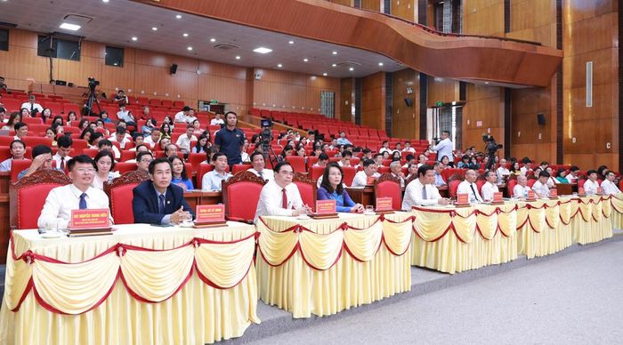 Các đại biểu dự chương trình.