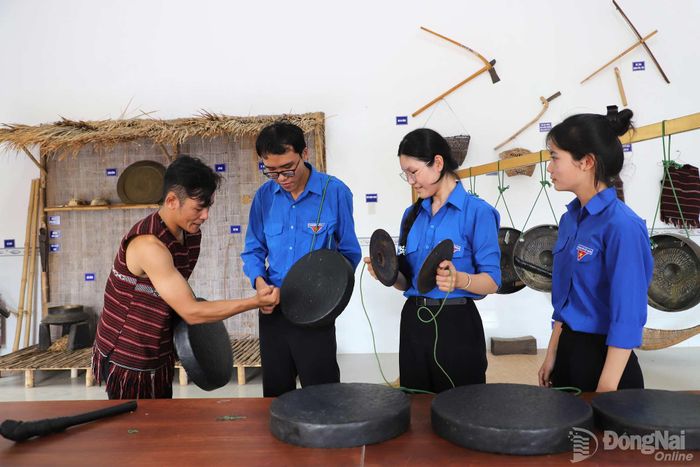 Nhà Văn hóa dân tộc Chơro phường Bảo Vinh là điểm đến tìm hiểu văn hóa truyền thống của đoàn viên, thanh niên trên địa bàn thành phố Đồng Nai.