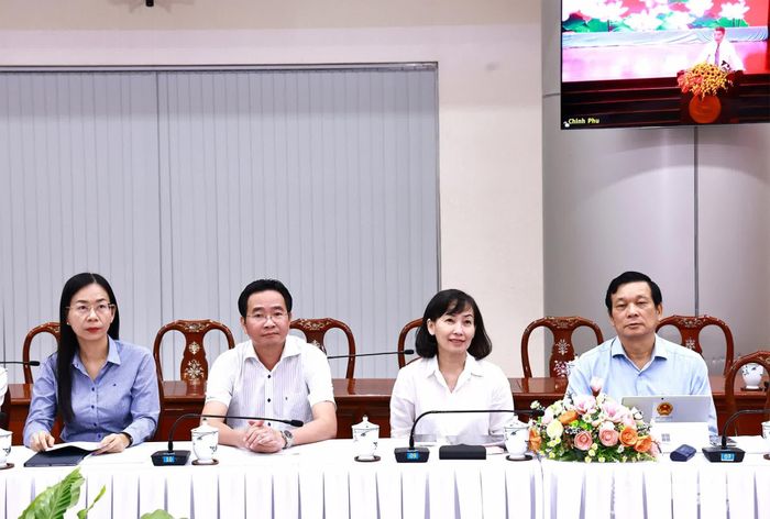 Lãnh đạo các sở, ngành dự hội nghị. Ảnh: Công Nghĩa