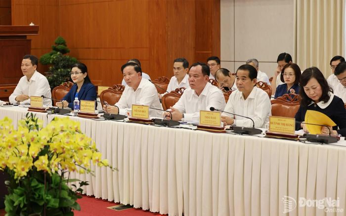 Các đồng chí Thường trực Thành ủy và Ban Thường vụ Thành ủy Đồng Nai tại buổi làm việc. Ảnh: Công Nghĩa