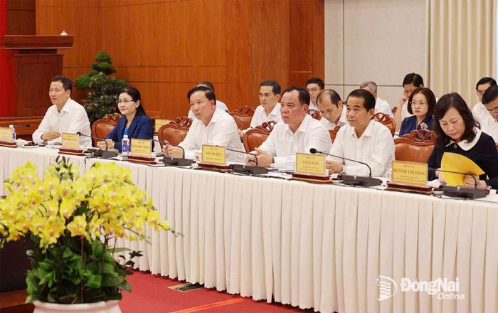 Các đồng chí Thường trực Thành ủy và Ban Thường vụ Thành ủy Đồng Nai tại buổi làm việc. Ảnh: Công Nghĩa