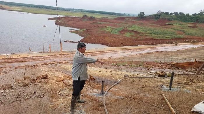 Khu vực khoan phụt vữa xi măng đã hoàn thành. Ảnh: N.D