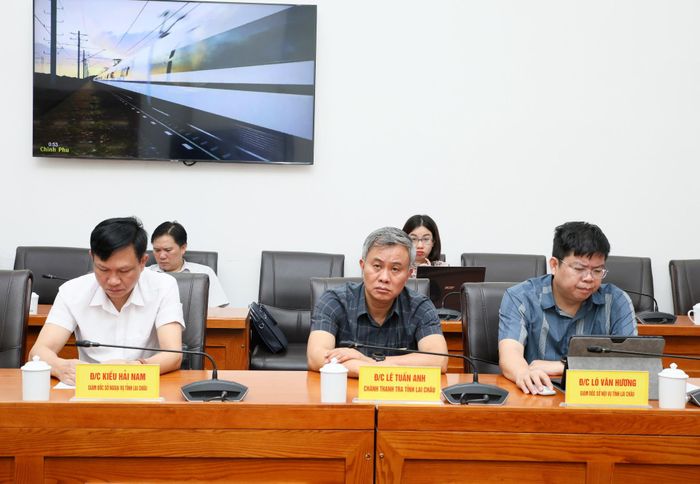 Đại biểu tham dự lễ phát động tại điểm cầu tỉnh.