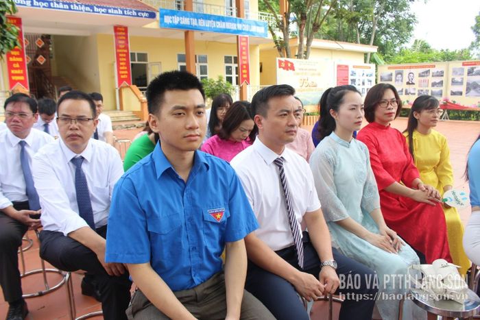 Đảng viên, quần chúng thuộc Đảng bộ Sở Tài chính dự buổi sinh hoạt chuyên đề