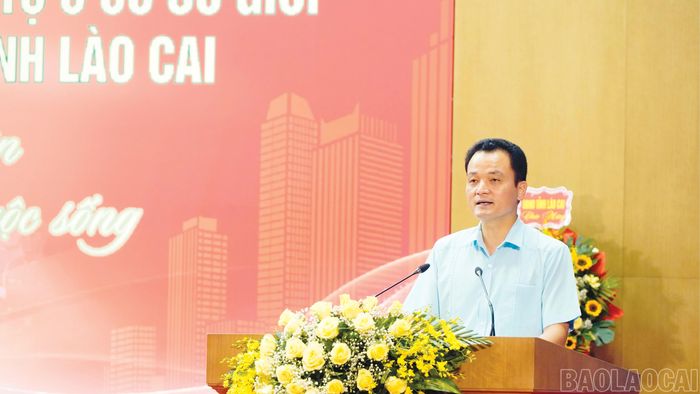 Đồng chí Giàng Quốc Hưng - Phó Chủ tịch UBND tỉnh, Trưởng Ban Chỉ đạo hội thi phát biểu khai mạc.