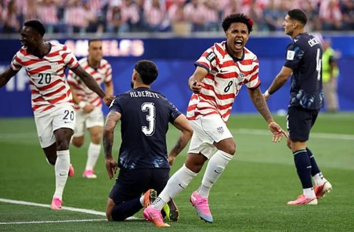 Weston McKennie (7.2): Làm chủ hoàn toàn khu trung tuyến và góp công lớn vào bàn mở tỷ số.