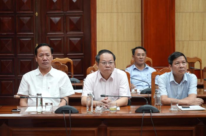Các đại biểu tham dự lễ phát động tại điểm cầu Quảng Trị - Ảnh: T.Đ