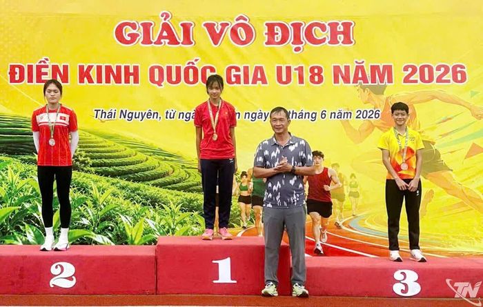 Vận động viên Hoàng Thị Ngọc Thắm của đoàn Thái Nguyên giành Huy chương Vàng nội dung chạy 60m nữ lứa tuổi U14.